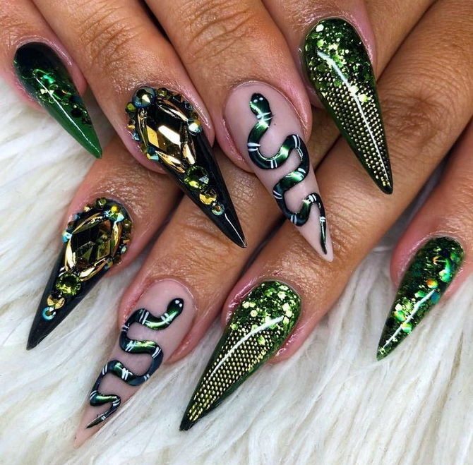 Green New Year’s manicure 2025 for nails of different shapes and lengths 38