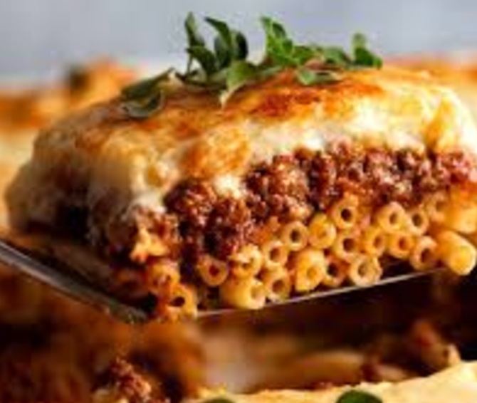 Pasta with minced meat and béchamel sauce: how to cook a delicious dish 1