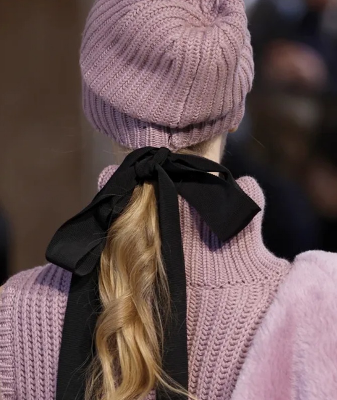 3 Stylish Hairstyles That Go Perfectly with a Hat 3