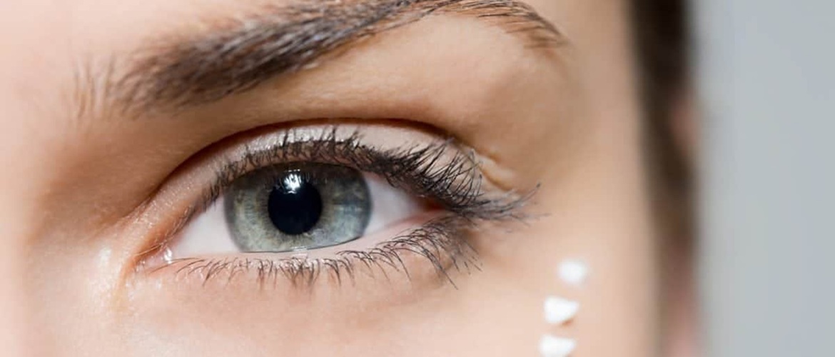 Winter skin care around the eyes: how to protect delicate skin from the cold