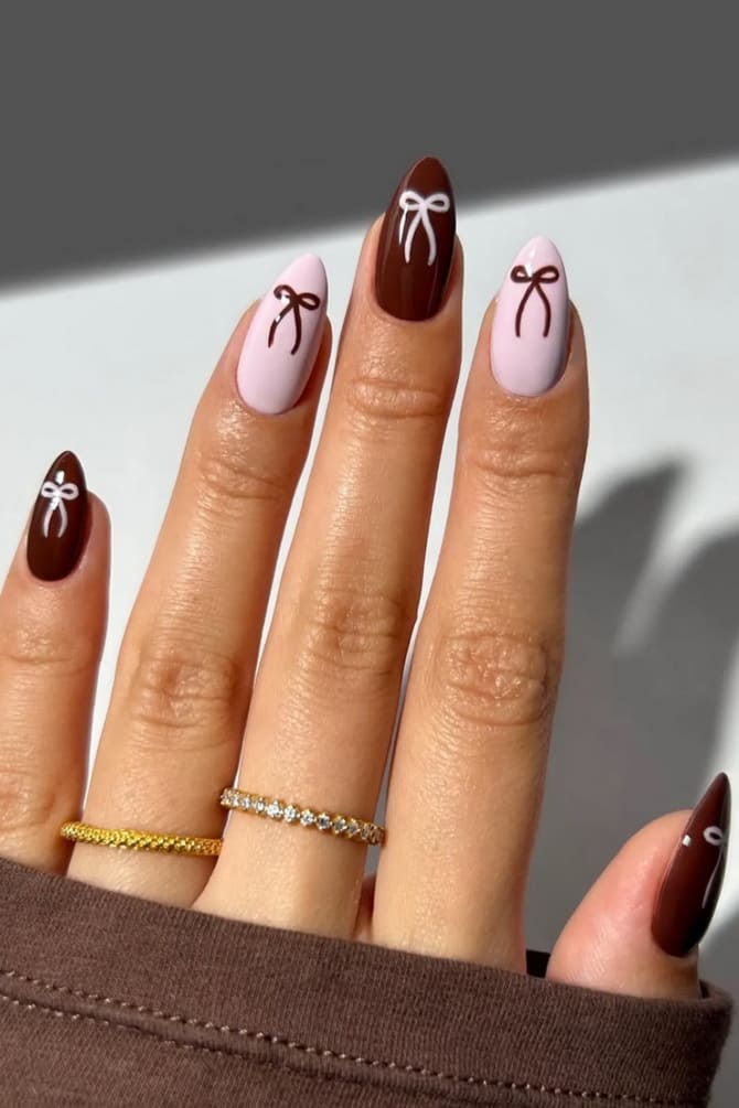 Manicure in the trendy shade Mocha Mousse: the main color of 2025 18