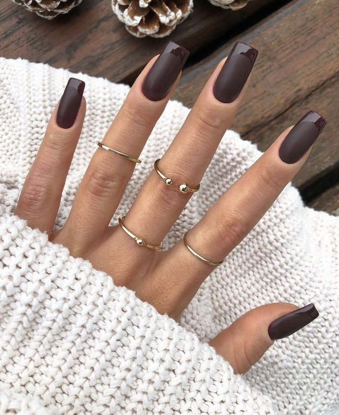 Manicure in the trendy shade Mocha Mousse: the main color of 2025 3