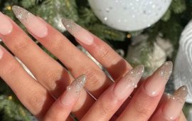 New Year’s manicure trends 2025: fashionable accents