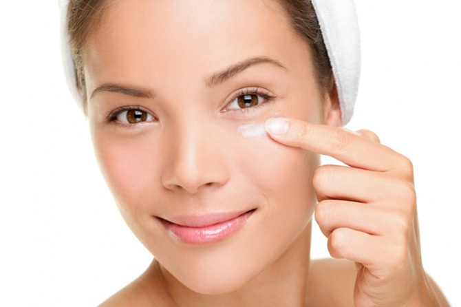 Winter skin care around the eyes: how to protect delicate skin from the cold 1