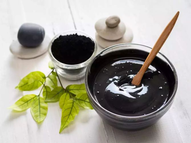 Activated charcoal in skin care 2