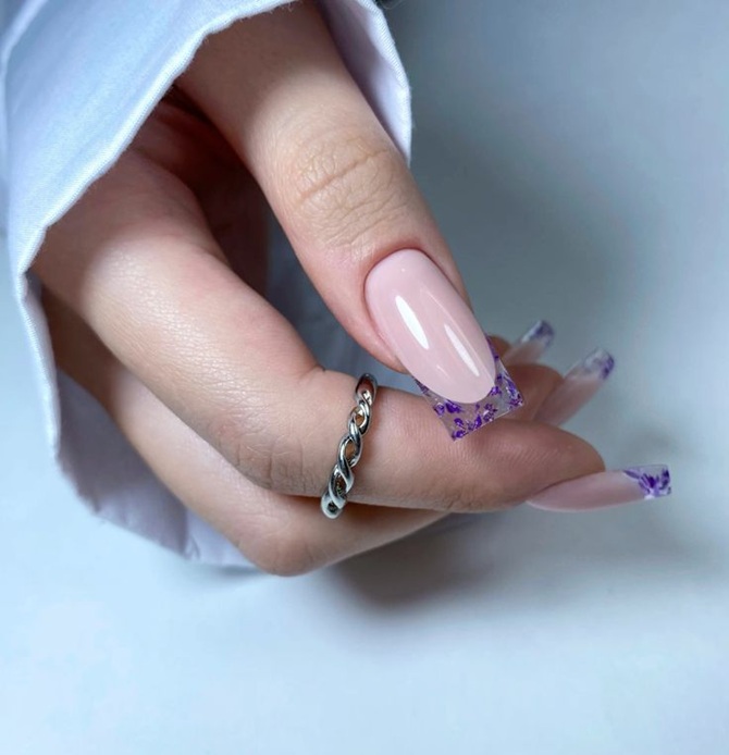 French manicure for Valentine’s Day: new ideas for French manicure in romantic motifs 11