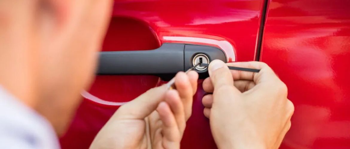 What to Do If You Lock the Only Key Inside Your Car?