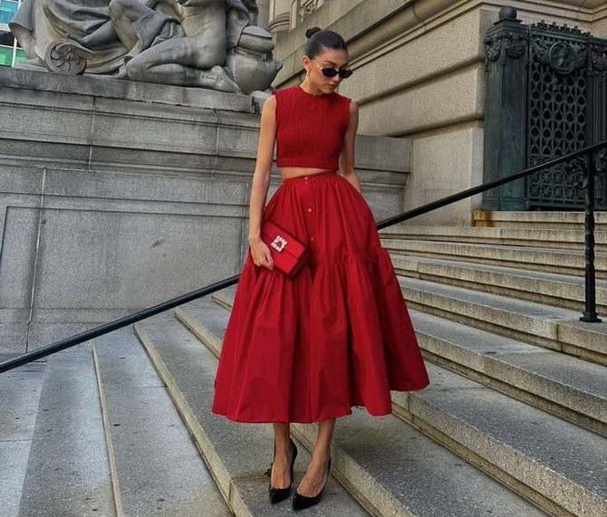 A-line skirt looks: a trend worth trying 20