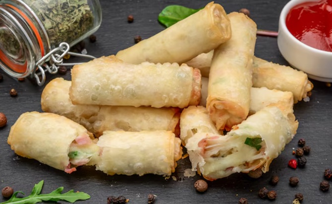 Spring rolls with cheese: how to cook a delicious dish 1