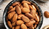 What nuts to eat to lose weight?