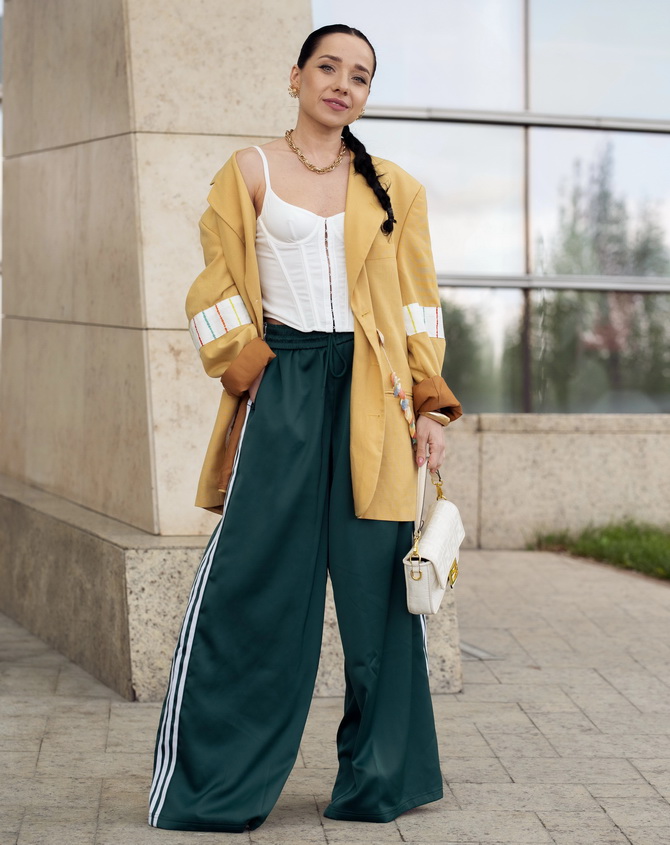 Stylish Women’s Looks with Adidas Pants: Tips and Ideas 2