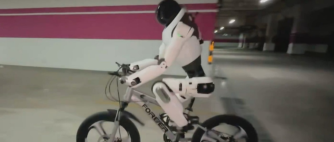 Chinese scientists have taught a robot to ride a bicycle