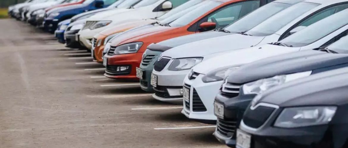 Як правильно паркувати автомобіль: поради для безпечного і впевненого маневрування