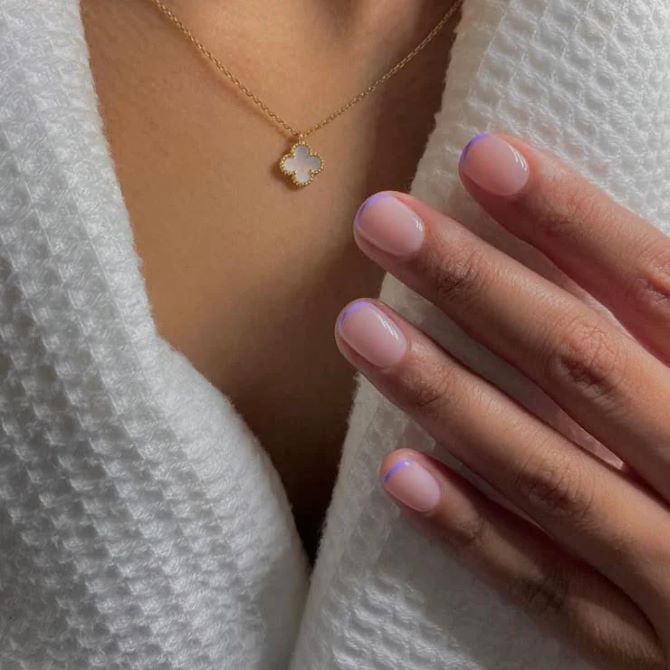 Manicure for prom 2025: fashionable ideas for an important evening 9