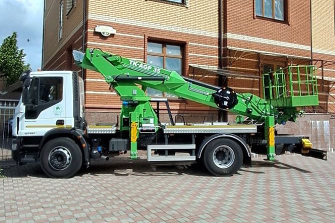 висотні автовишки Корея