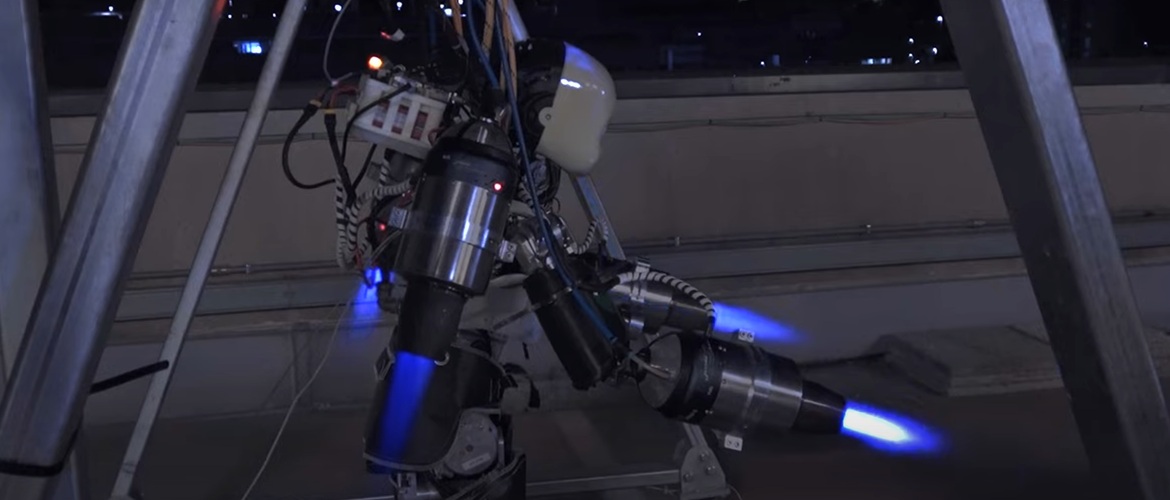 Der erste fliegende humanoide Roboter mit Jetpack wird vorgestellt