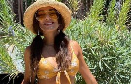 5 Simple and Easy Hairstyles for a Beach Look