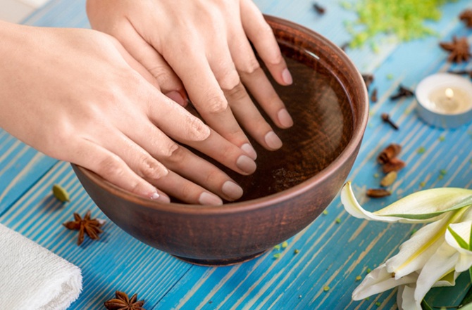 5 easy ways to strengthen your nails at home 1