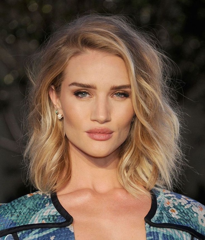 How to choose a nude lipstick shade to highlight the beauty of your smile 2