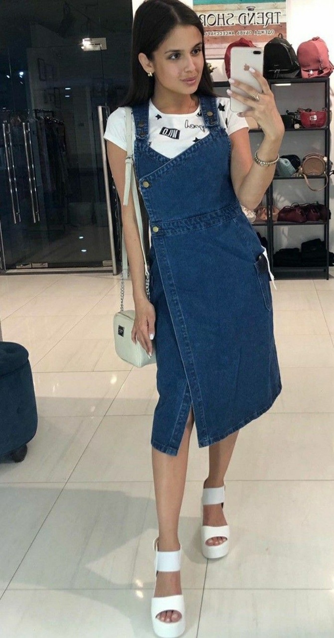 Denim sundress – the main hit of summer 2025 10