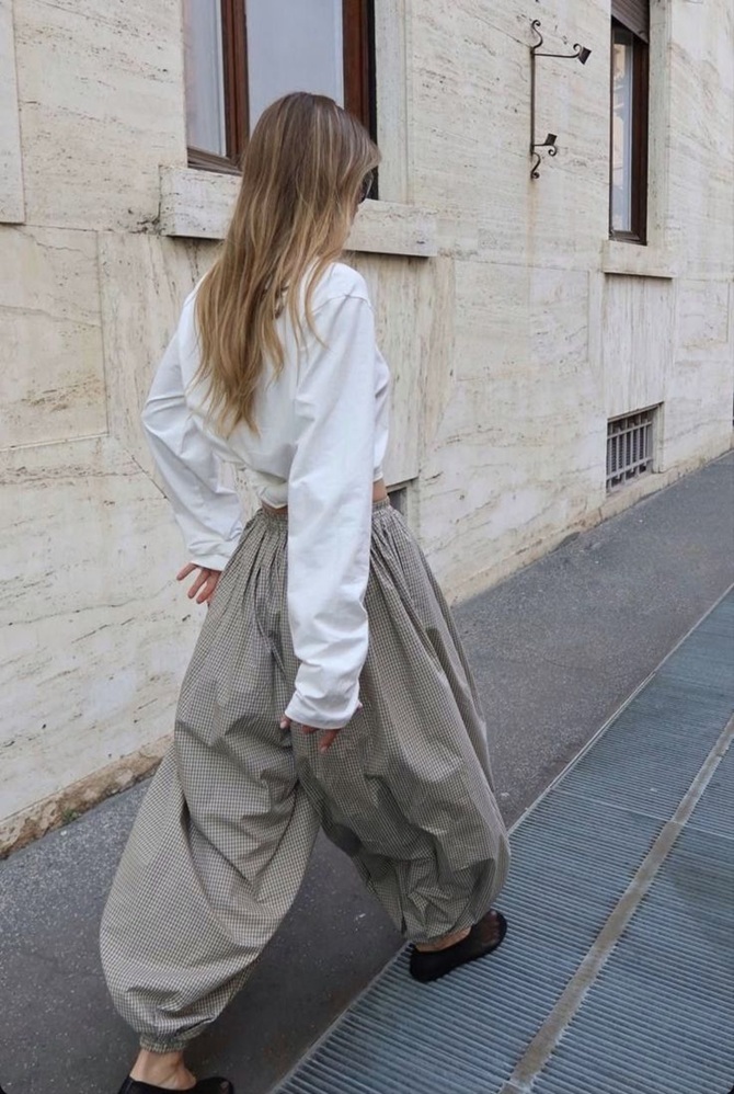 Fashionable harem pants 2025: how to wear and what to combine with 6