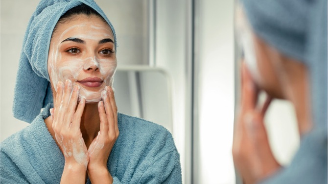 5 things dermatologists advise never to do with your skin 1