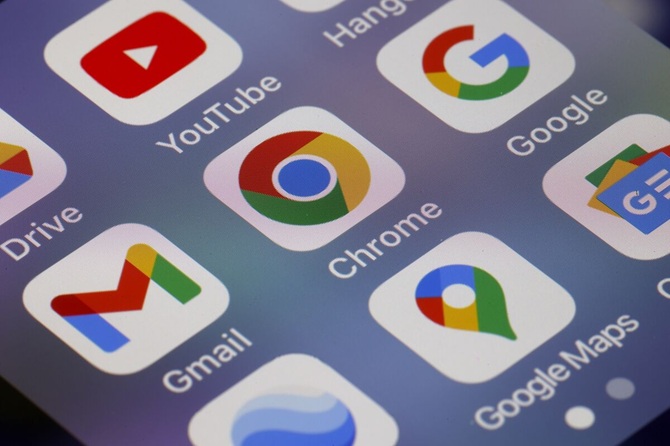 Google to create a single operating system for smartphones, tablets and laptops 1