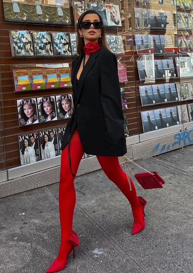 Fashionable shades of tights for autumn 2025: current options 1