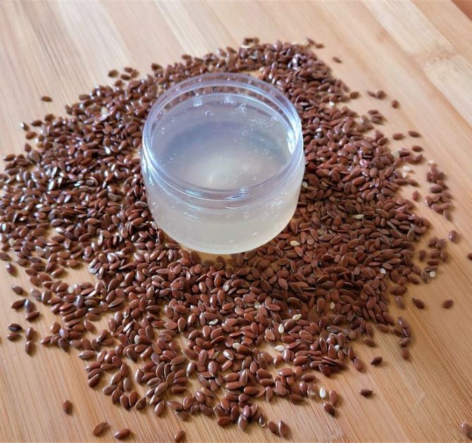 Homemade Flaxseed Gel – A Natural Way to Style and Moisturize Curls 2