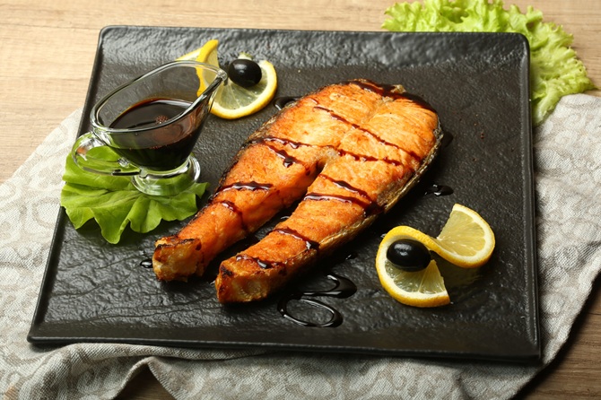 Grilled fish steaks: TOP-3 recipes 1