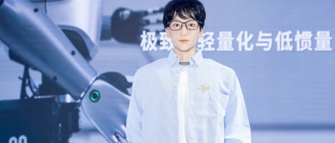In China hat ein humanoider Roboter die Universität betreten