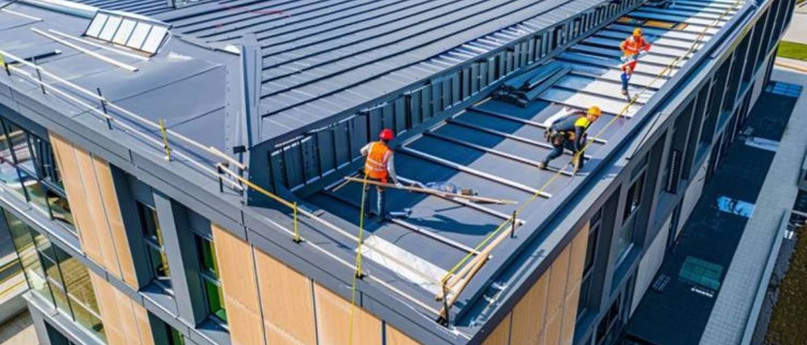 How to replace a roof without interrupting business operations