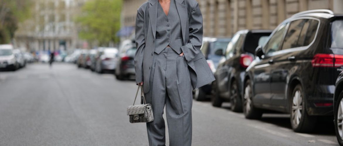 Как носить total look в офисе: стильные монохромные образы на каждый день