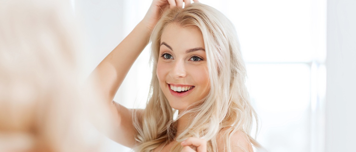Haare zu Hause richtig aufhellen