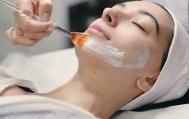 Косметологические процедуры в «Подружки»: как сохранить молодость и красоту