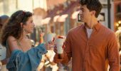 Der offizielle Trailer zu „Zwei für einen Urlaub“ ist erschienen