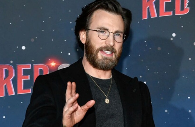 „Captain America“-Star Chris Evans ist zum ersten Mal Vater geworden 1