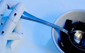 У Швейцарії створили їстівного робота