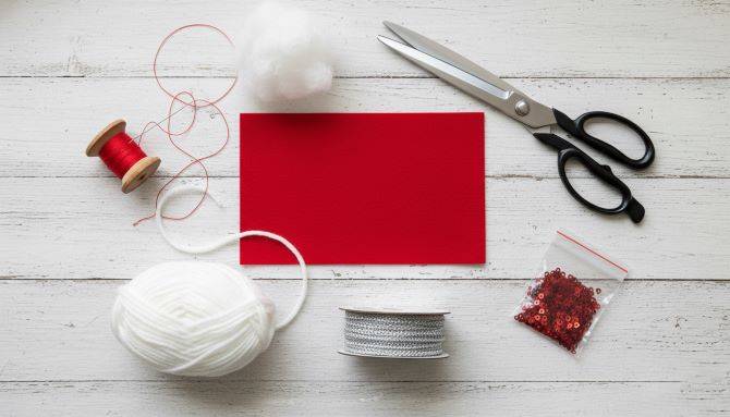 Символ 2026 года своими руками: новогодняя поделка лошадка из фетра 4