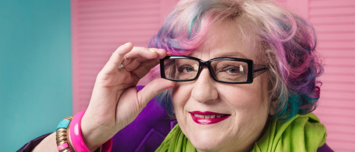 Самые неудачные цвета волос для зрелых женщин: что делает лицо старее