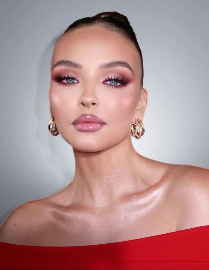 Makeup for a New Year’s corporate party: the perfect look for the occasion 5