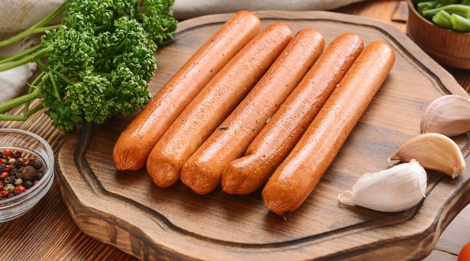 3 Foods That Accelerate Skin Aging 2