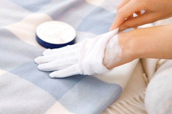 SOS-уход для сухой кожи рук зимой: как вернуть мягкость и комфорт 3