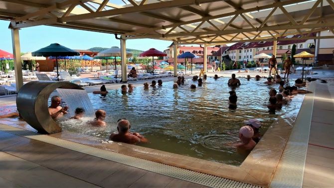 Відпочинок на термальних водах Берегово взимку 2