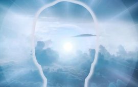 Показана часть тела, которую считают «место души» человека