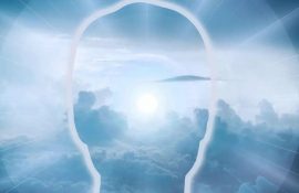 Показана часть тела, которую считают «место души» человека