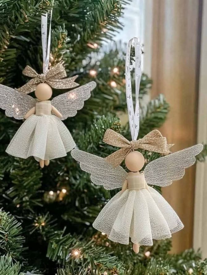 Какие игрушки вешать на елку в 2026 году, чтобы понравиться символу года 6