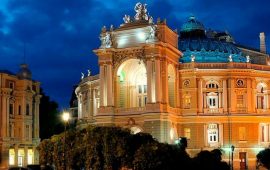 Оперный театр - шедевр архитектуры города Одесса