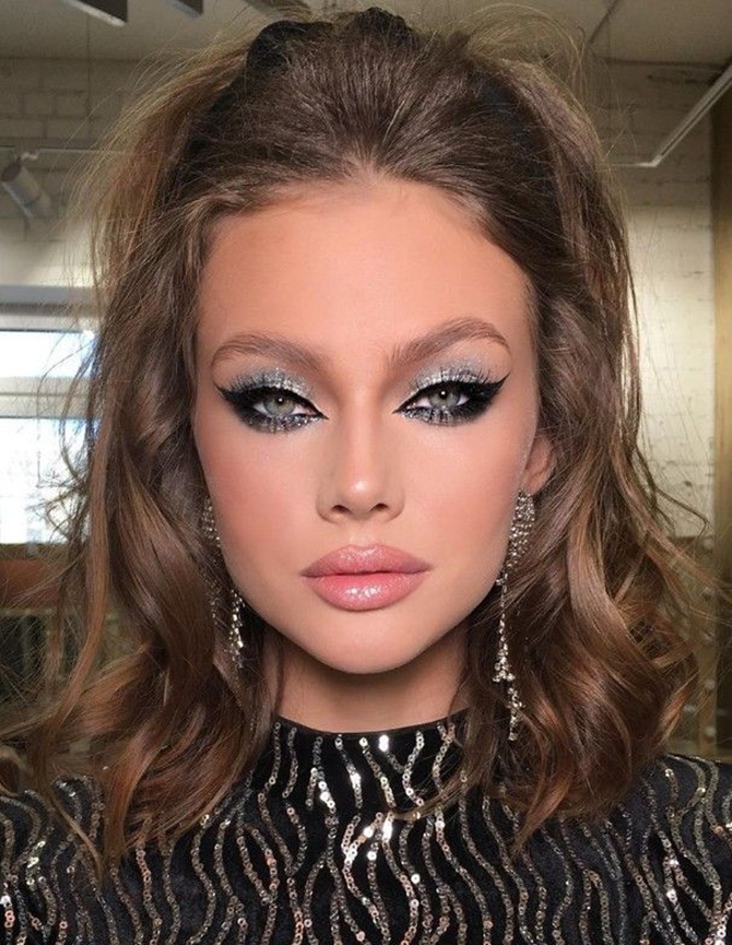 Макіяж у головних відтінках Нового року 2026: 5 ідей для святкового образу 2