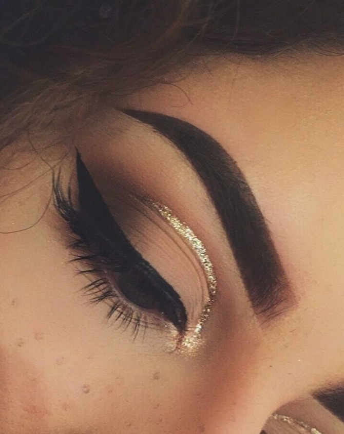 Макіяж у головних відтінках Нового року 2026: 5 ідей для святкового образу 3